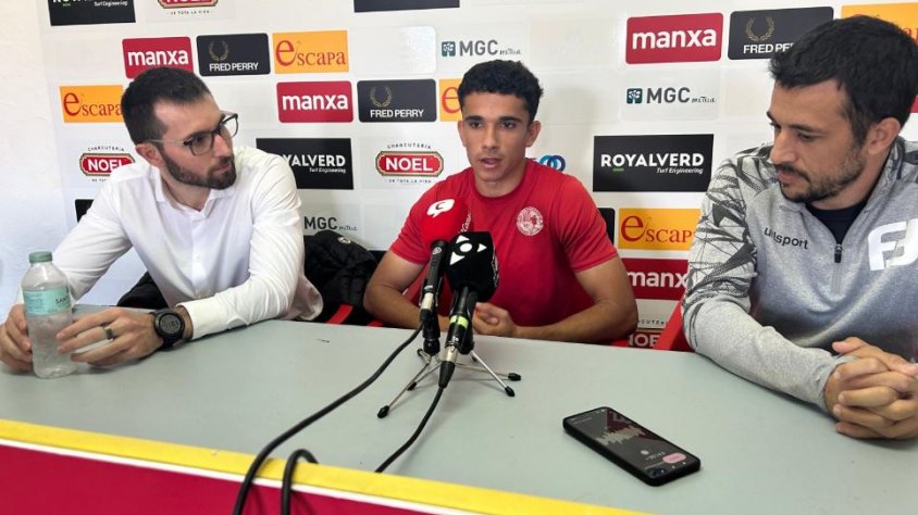 La Unió Esportiva Olot renova Martí Puigbert per dues temporades més