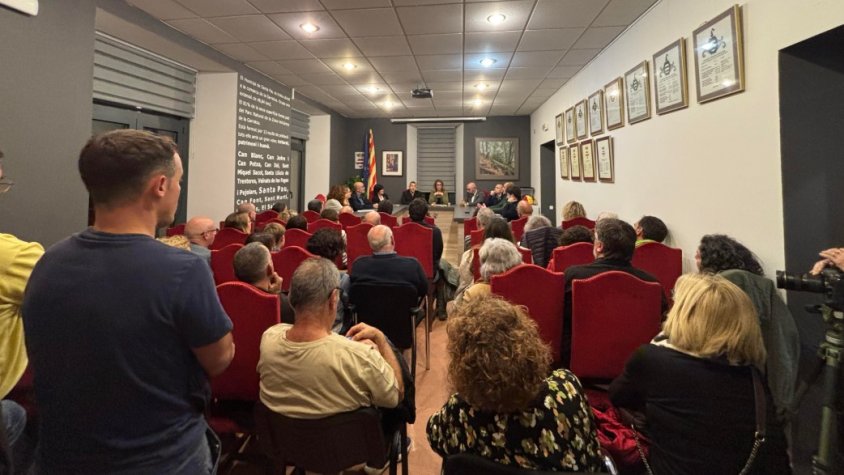 L’Ajuntament de Santa Pau adquireix el castell en propietat