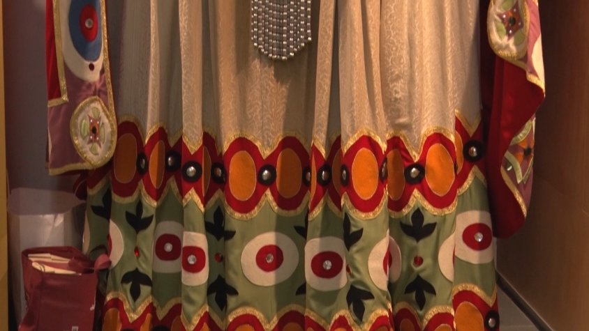 Olot crea una comissió per renovar els vestits dels gegants