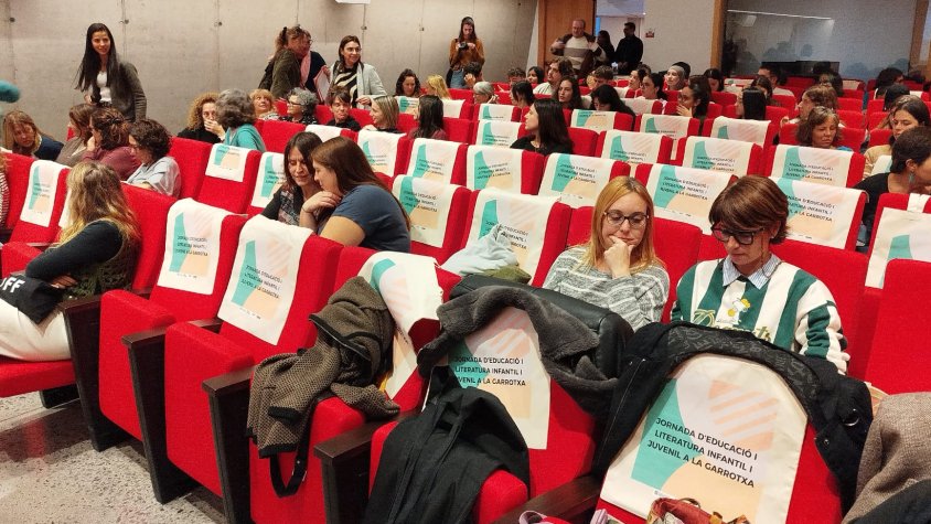 Una jornada de literatura jove per repensar els contes clàssics