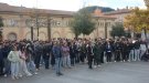 La Garrotxa commemora el 25N amb un acte davant l’Ajuntament d’Olot