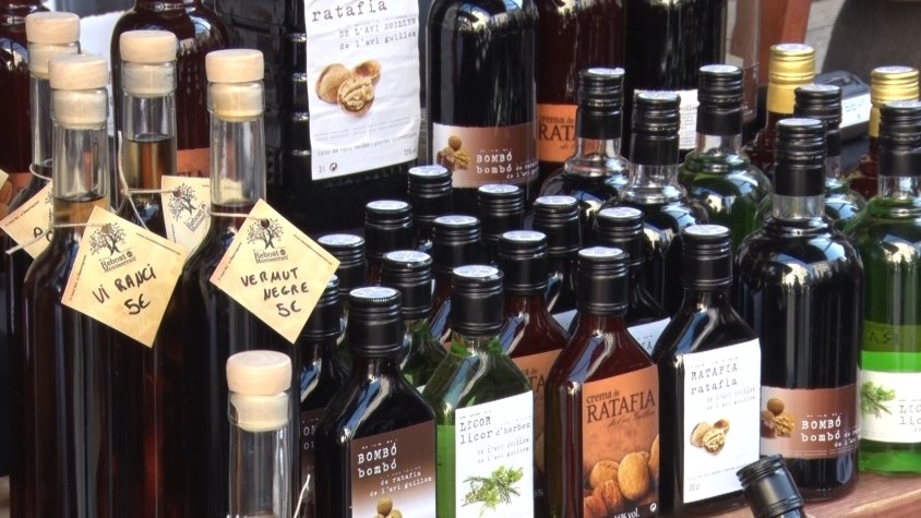 Artesania, mostra, degustació i venda de la Ratafia a Besalú