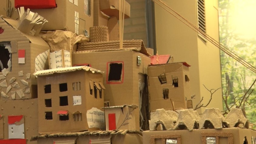 S’ha instal·lat el pessebre del B-CREK amb la col·laboració del Joan XXIII