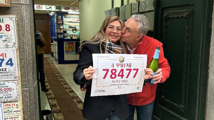 Un quart premi de la Loteria de Nadal, el 78477, reparteix una sèrie a Olot
