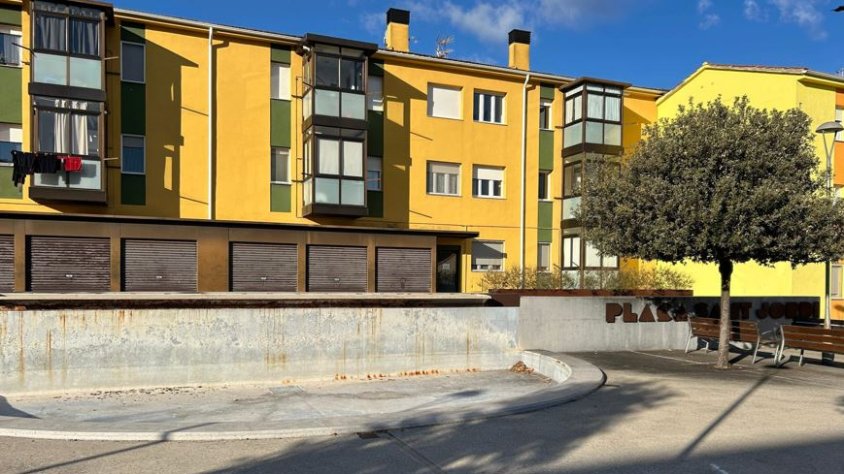 L’Ajuntament de Sant Joan les Fonts vol treure la font de la plaça Sant Jordi i farà altres millores