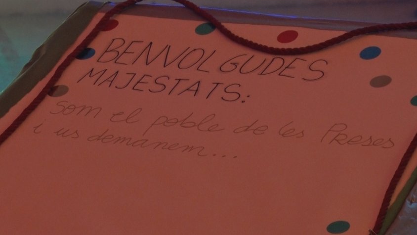 Els Patges Reials visiten les Preses per recollir les cartes a ses majestats