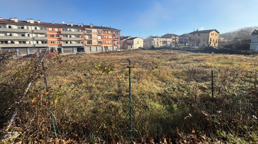 Olot aprova construir nous pisos a la zona de la Solfa i al barri de Sant Roc