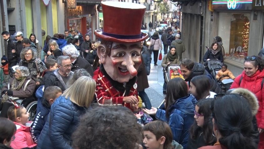 L’Home dels Nassos acomiada l’any 2025 als carrers d’Olot