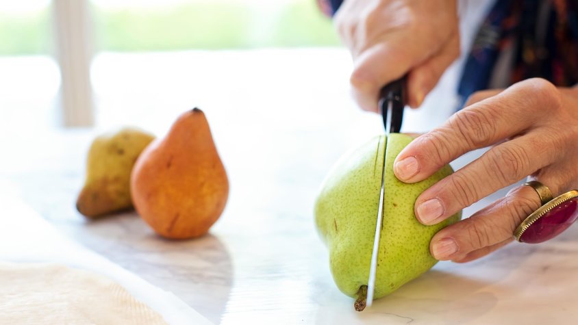 Recuperar els horaris de menjar i beure aigua són algunes de les claus per tenir uns bons hàbits saludables després de Nadal