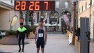 Blai Roca en categoria masculina i Sònia Bassas en femenina guanyen la Marxa Nadalenca d’Olot