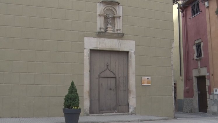 La capella del Roser ja és dels veïns i veïnes de Sant Feliu de Pallerols