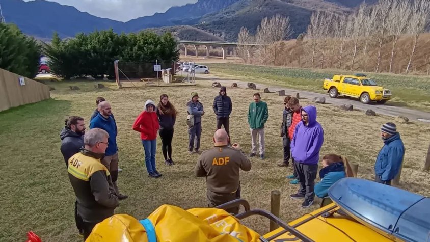 Imatge de la jornada d'aquest dissabte a l'exterior de Can Trona, a la Vall d'en Bas