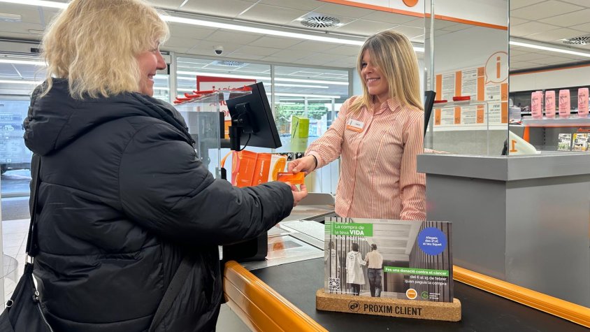 Els supermercats Consum i l'AECC inicien una campanya per recaptar diners per a la investigació contra el càncer