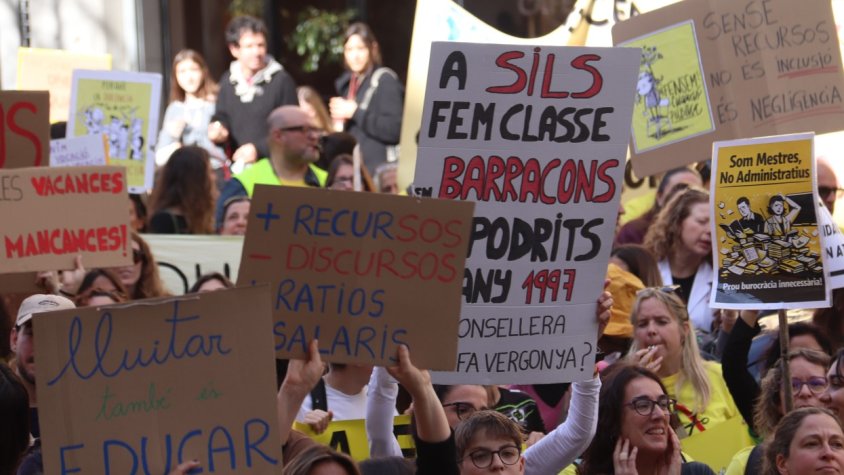 USTEC veu "insuficient" l'increment retributiu proposat per Educació
