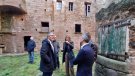 Miquel Sàmper diu que s’ha d’evitar el deteriorament del castell de Santa Pau i col·laborar en les millores