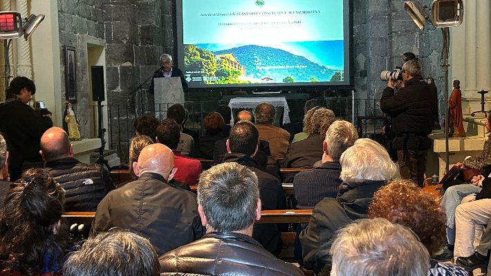 El Consorci de l’Alta Garrotxa celebra 25 anys reobrint la rectoria amb un nou centre d’interpretació