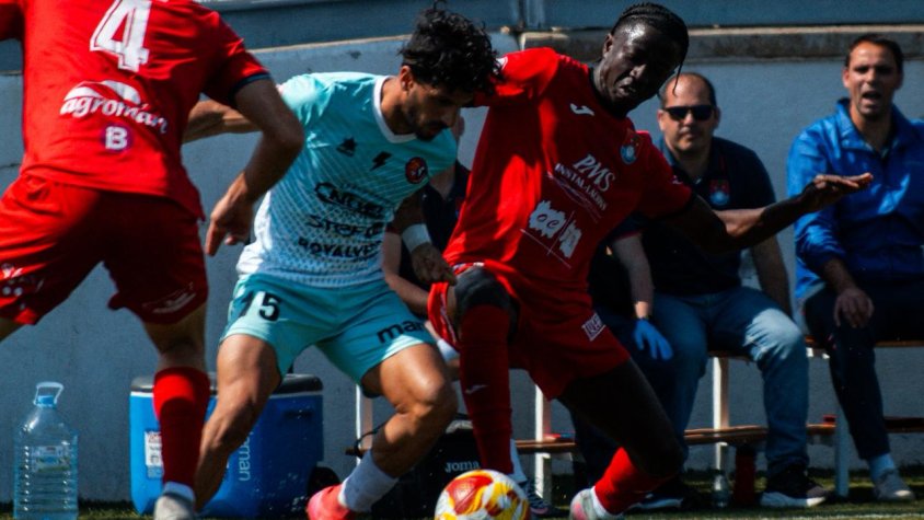 L'Olot es fa mal al camp del cuer (2-1)