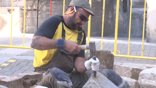 Castellfollit de la Roca visibilitza un any més els picapedrers