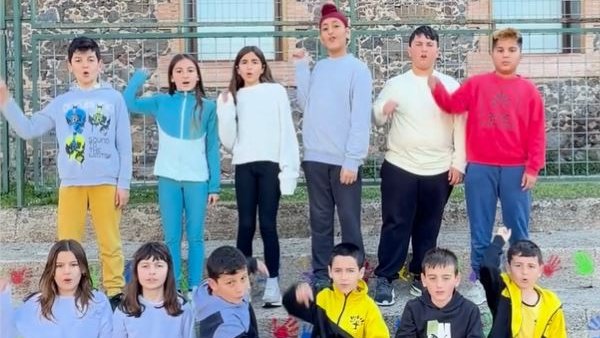 L’Escola Castanyer es bolca per la Jornada Solidària contra el càncer infantil