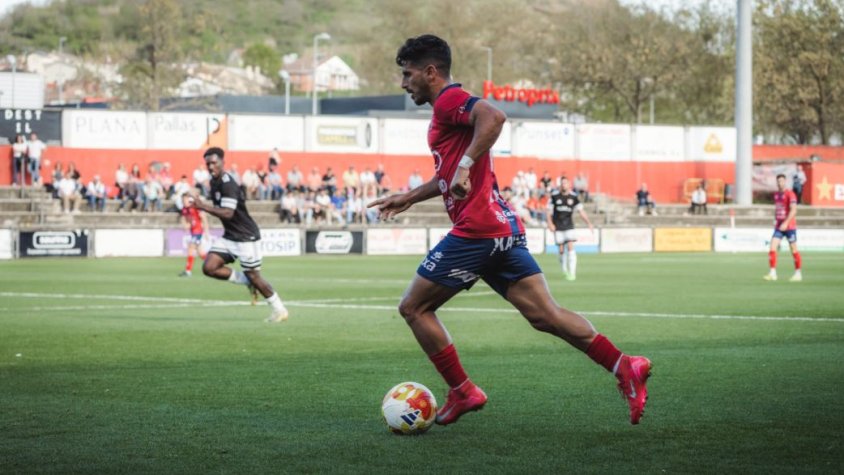 La Unió Esportiva Olot rep al Barça Atlètic en un partit clau per la permanència