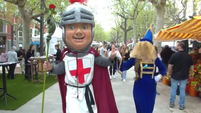 El cavaller Sant Jordi i la princesa tornaran a passejar pel firal d’Olot el dia de Sant Jordi