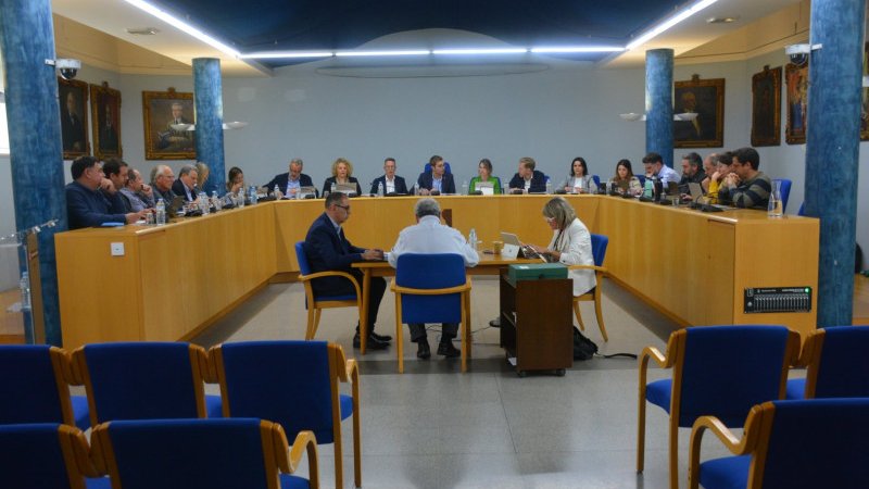 L’Ajuntament d’Olot es limitarà a fer el que els digui l’estat per a la regularització extraordinària de persones migrades que es troben en situació irregular