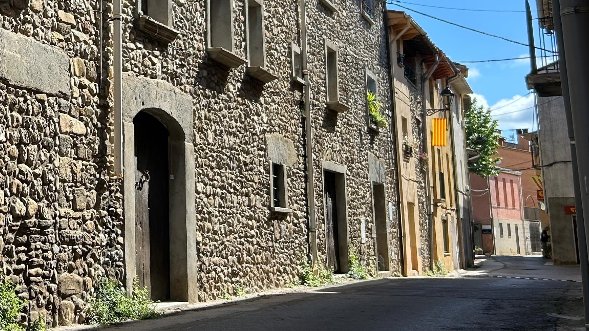 L’Ajuntament d’Argelaguer adquireix part del casalot de Cal Rei i avança en l’adequació de l’edifici de l’antic ajuntament