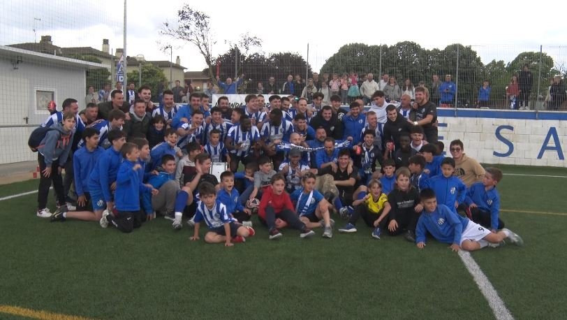 El Joventut Sant Pere Màrtir i el Club Futbol les Preses fan la feina i seguirán un any més a Tercera Catalana