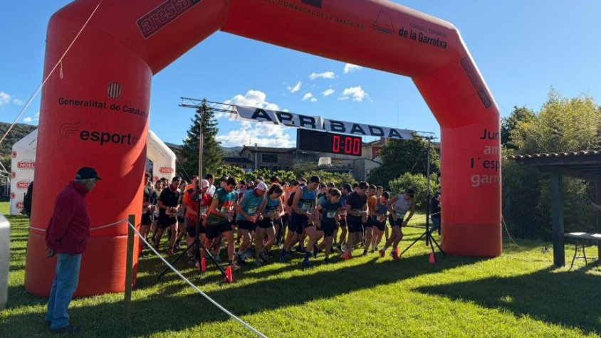 Lluc Amor en categoria masculina i Alba Correas en categoria femenina guanyen la primera edició de ‘La Bianyenca’