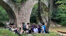 Un centenar d’alumnes de l’Institut Garrotxa treballen ciències, art, matemàtiques, tecnologia i anglès a l’Alta Garrotxa durant uns dies