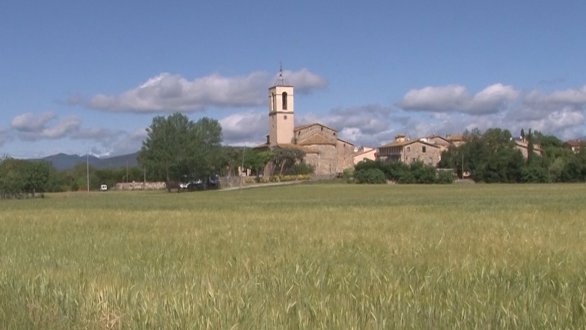 Argelaguer continua mirant de reüll el fet d’haver d’acollir parcs fotovoltaics al poble i no s’acaben de fiar del Plater