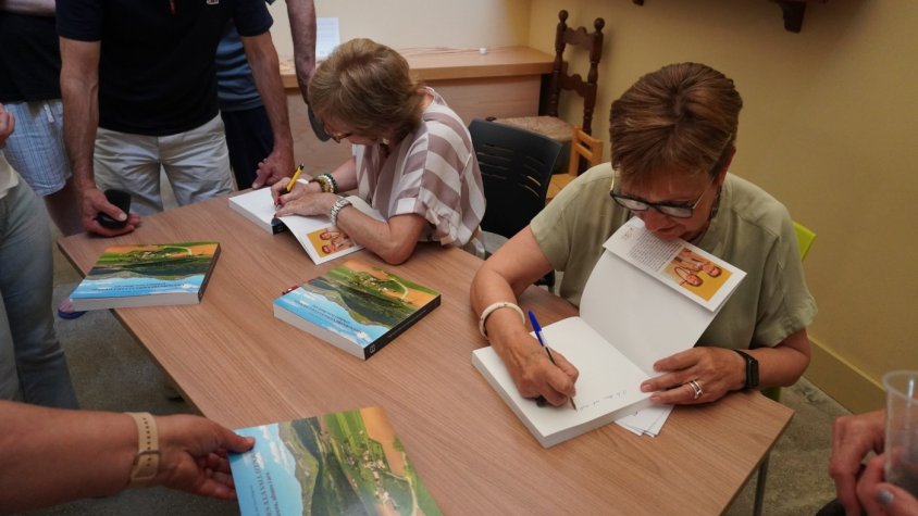 Can Trona acull la presentació del llibre "Vivències Trenades a la Vall d’en Bas. El Veïnat Cirera, abans i ara"