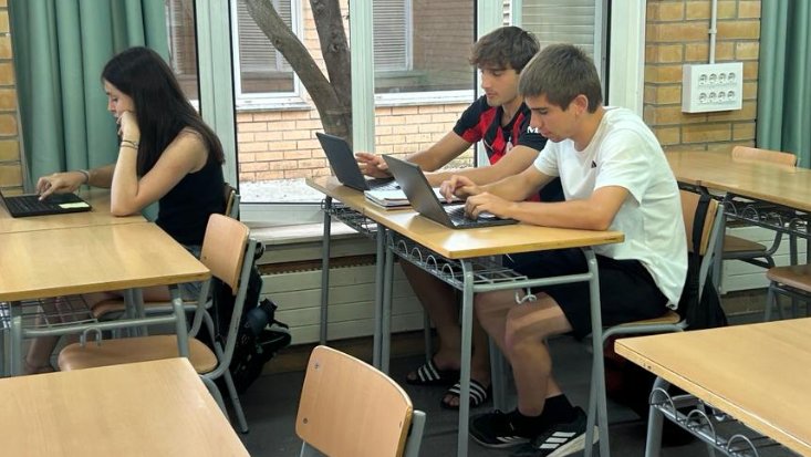 Arriben les PAU enmig de les vagues d’Educació i dels detectors de freqüència, per evitar que els alumnes copiïn